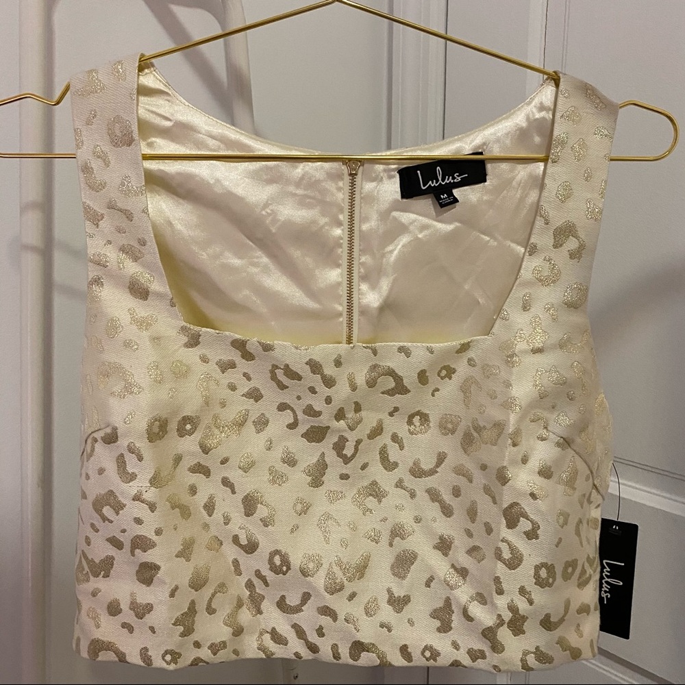 🚨NWT🚨 LULU’s ivory/gold leopard crop